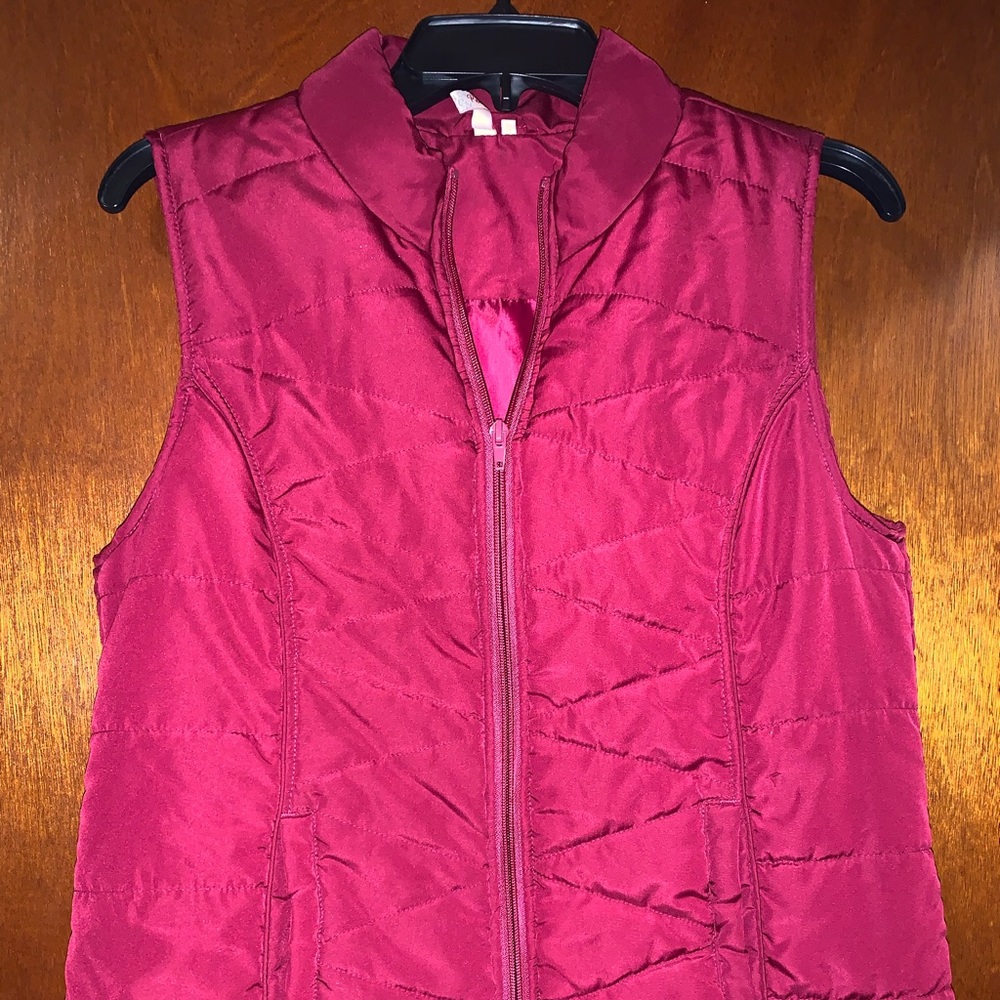 Brick red vest